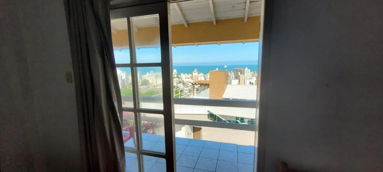 Residencial Maria Bed & Breakfast Laguna