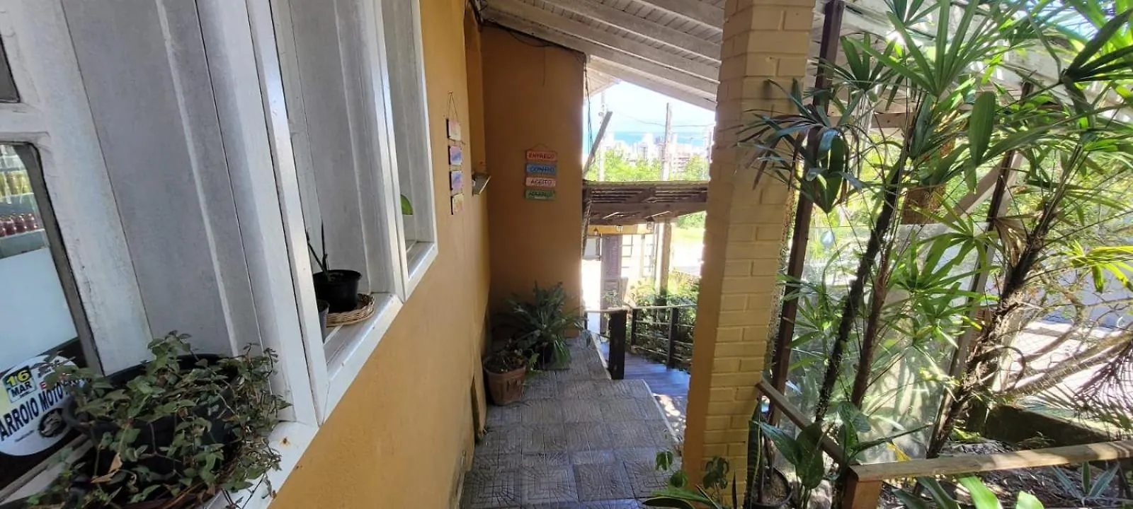 Residencial Maria Bed & Breakfast Laguna